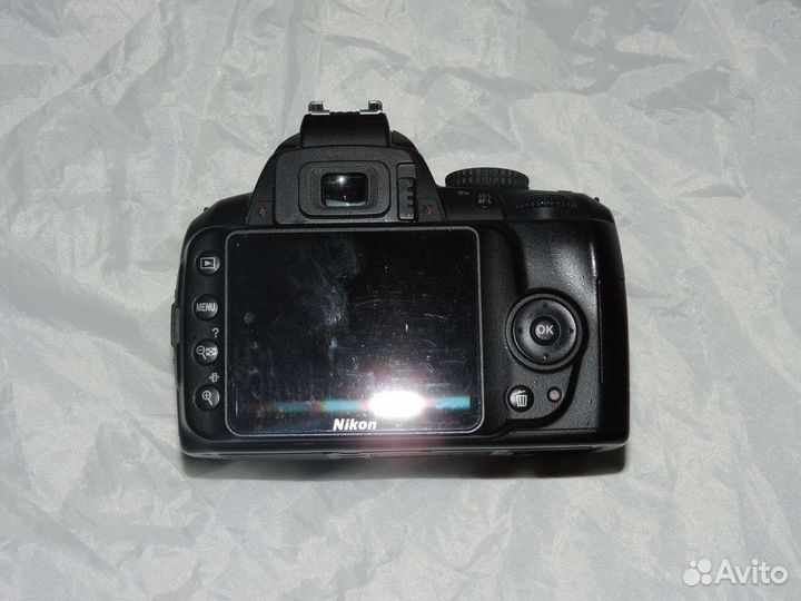 Nikon D3000 Body