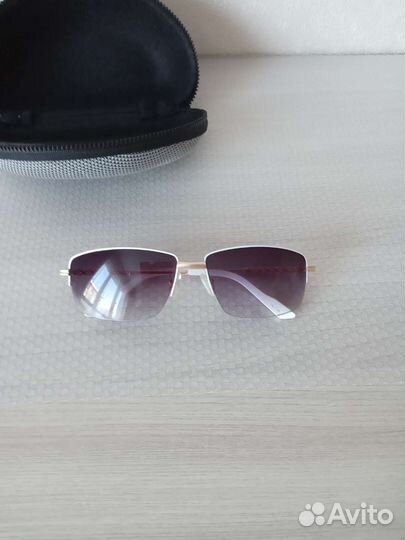 Очки от солнца женские