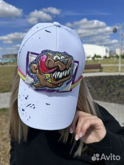 Бейсболка женская с росписью