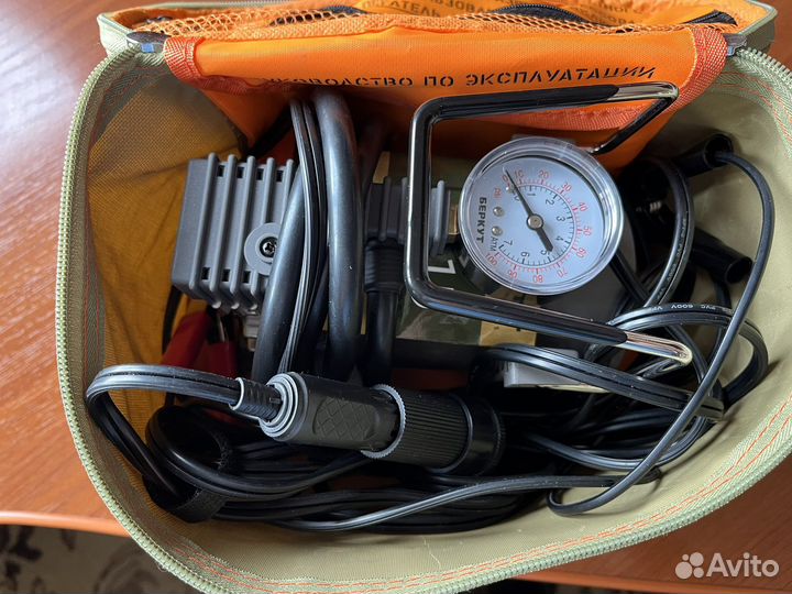 Компрессор Berkut r15 автомобильный