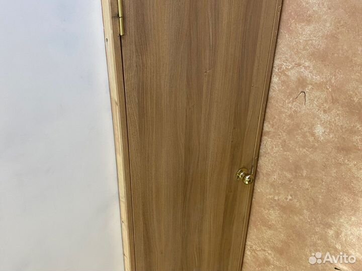 Дверь межкомнатная 600 с коробкой бу