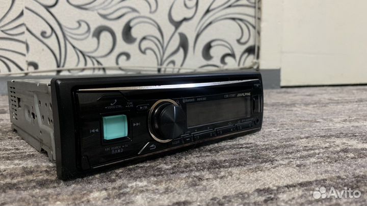 Автомагнитола Alpine CDE-173BT