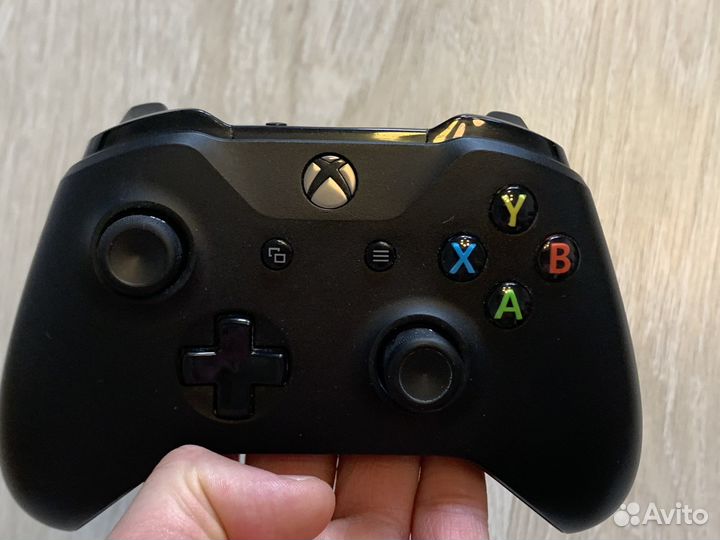 Геймпад xbox One оригинал