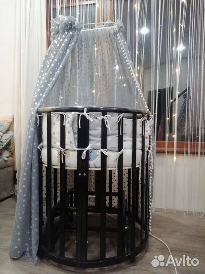 Детская кроватка трансформер круглая с маятником