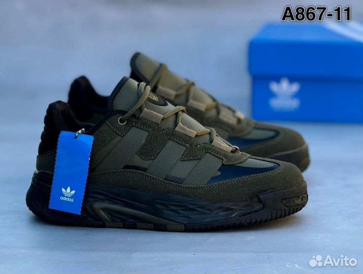 Кроссовки Adidas осенние