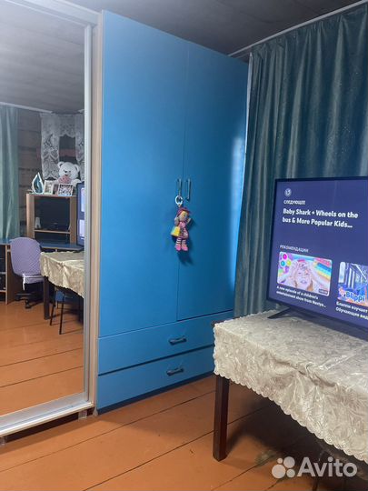 Шкаф голубой