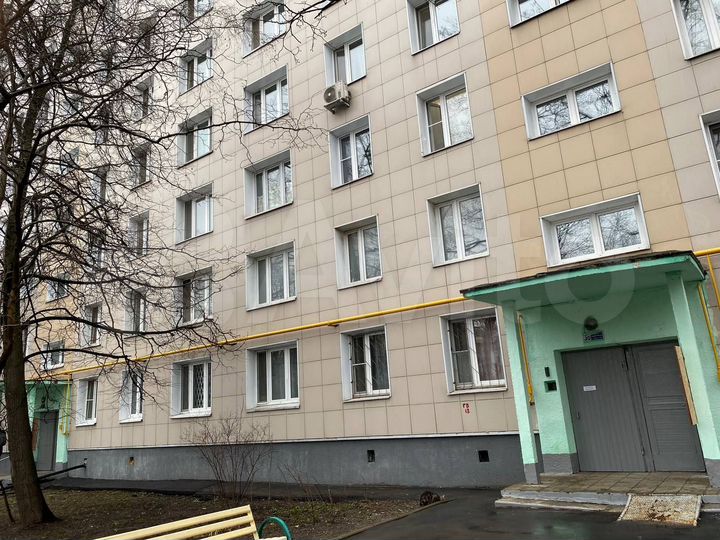 Комната 14,7 м² в 4-к., 1/9 эт.