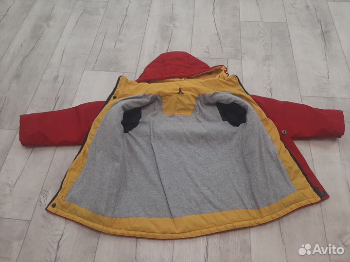 Продам куртку на мальчика весна-осень