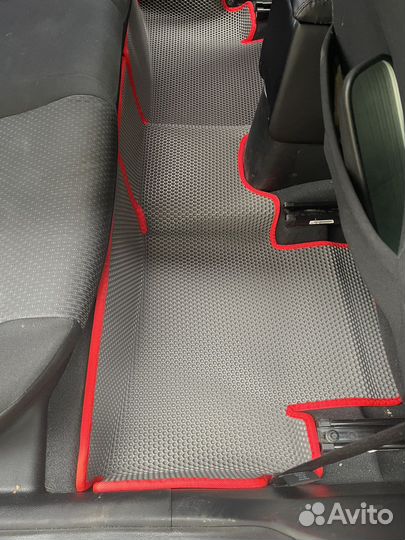 Kia rio 4 eva коврики 3D с бортами(к-т4шт)