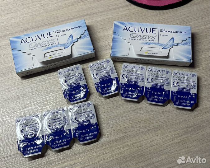 Линзы контактные acuvue oasys разные