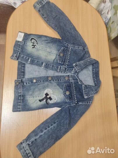 Джинсовая куртка для девочки