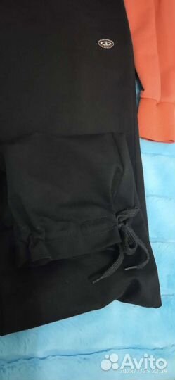 Спортивный костюм женский