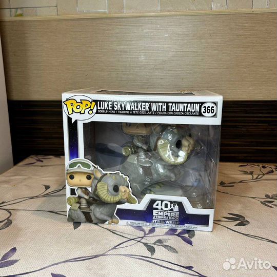 Funko Pop 366 Luke Skywalker With Tauntaun