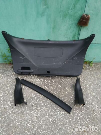 Обшивка двери багажника Acura RDX