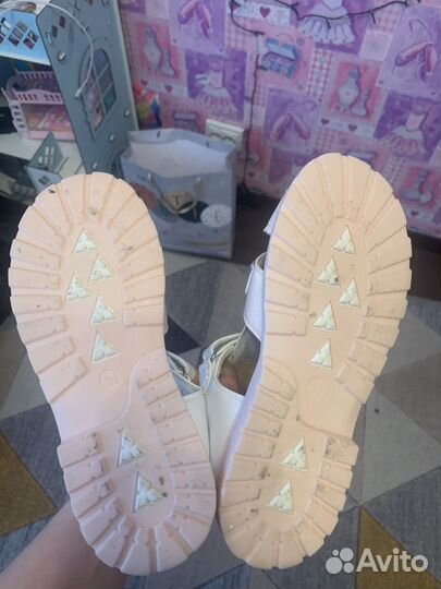 Сандалии для девочки