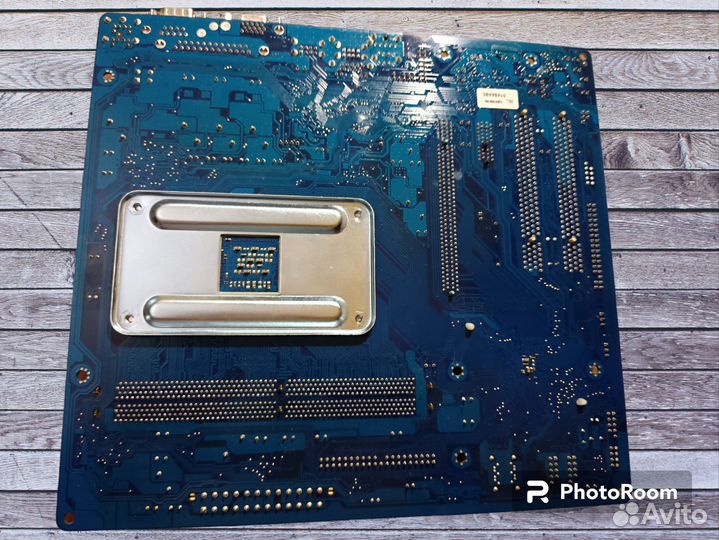 Материнская плата