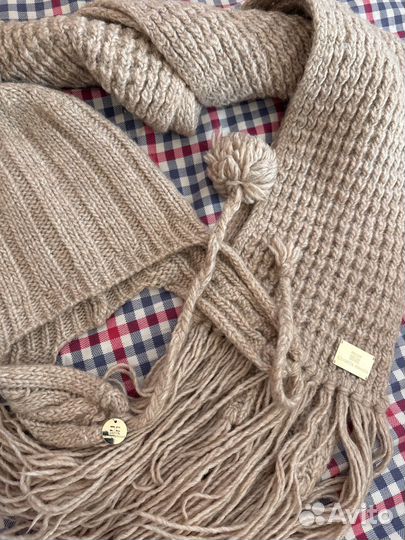 Шапка и шарф Elizabetta Franhi