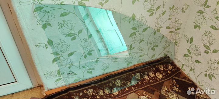 Стекло переднее правое Chevrolet Captiva