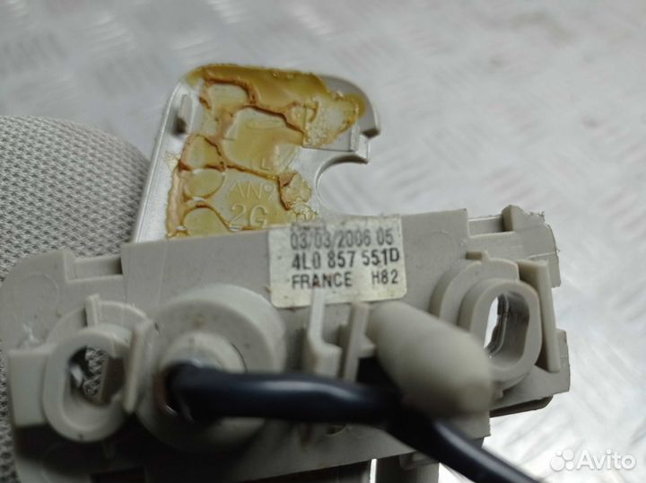 Козырек солнцезащитный Audi Q7 4L 4L0857551D