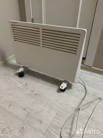 Электрический конвектор (обогреватель)