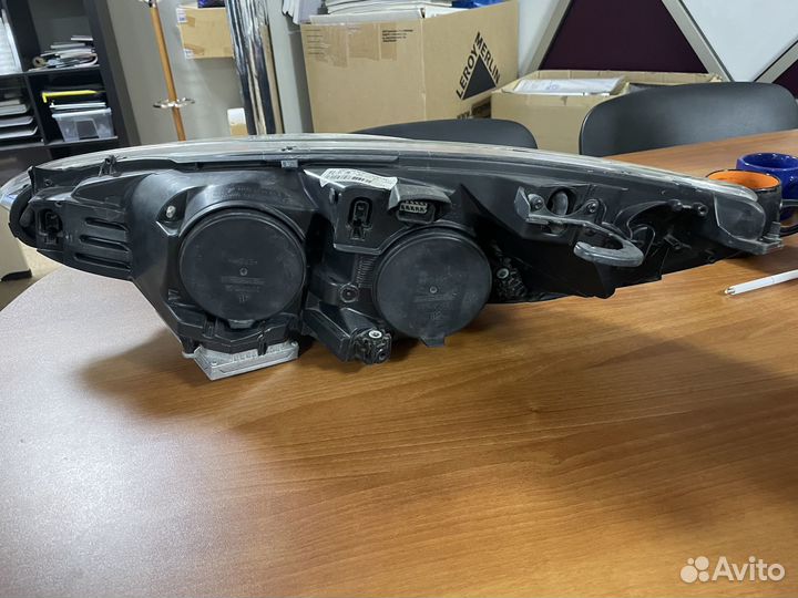 Фара peugeot 308 ксенон правая 1-е поколение