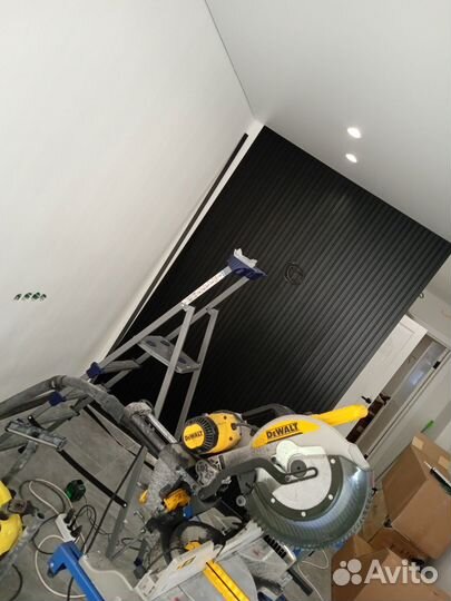 Монтаж 3D панелей, плинтуса, молдинга, багета