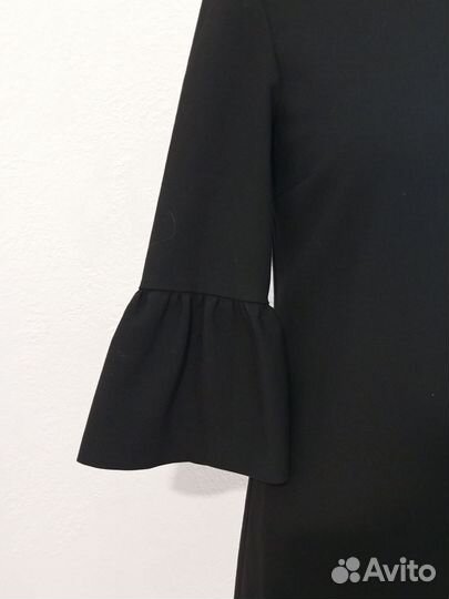 Новое чёрное платье с пышными рукавами Zara