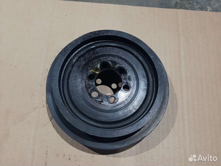 Шкив коленвала BMW E60 3.0 i