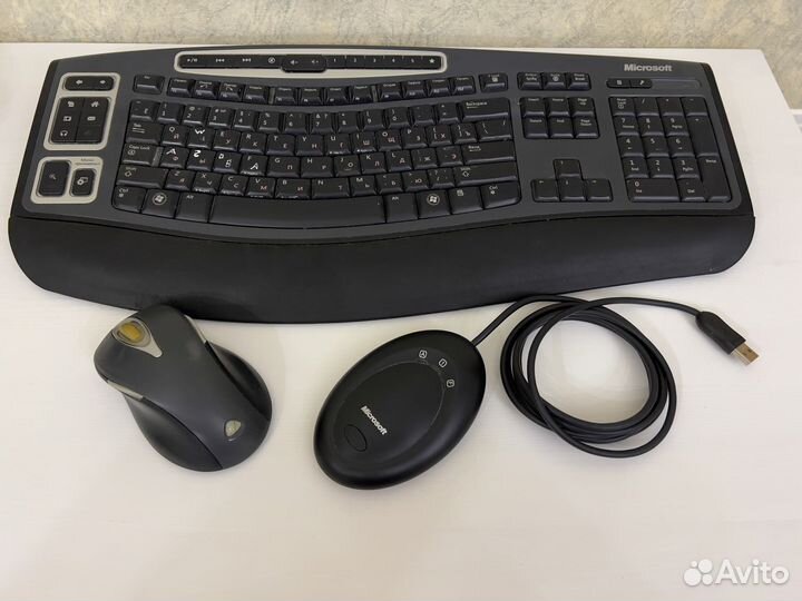 Беспроводная клавиатура, мышь и ресивер