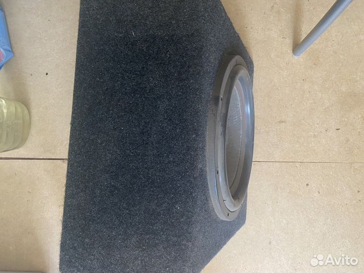 Аура, уселок с сабом