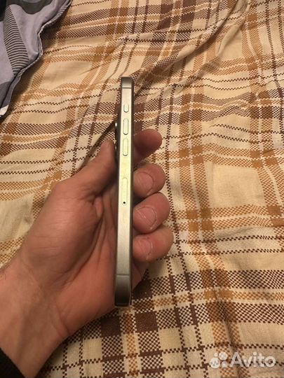 iPhone 15 Pro, 128 ГБ