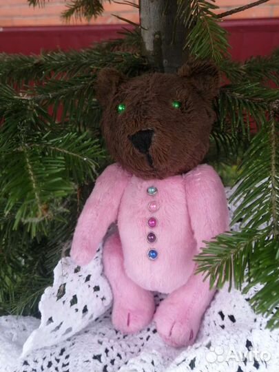 Медведь в костюме зайца