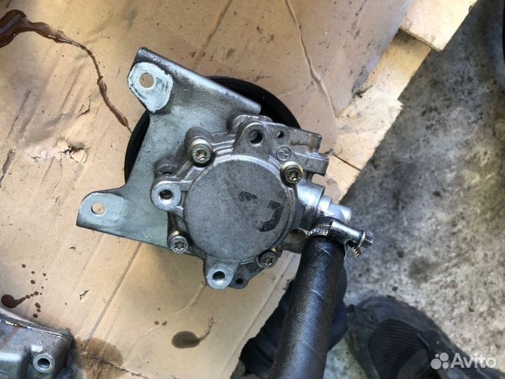 Насос гидроусилителя руля Bmw 5-Series E39 M52B20