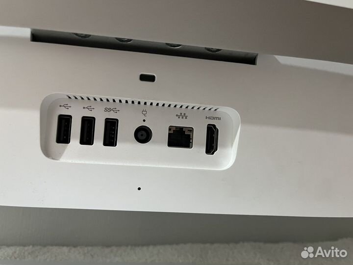 Моноблок HP Pavilion 24-b210r