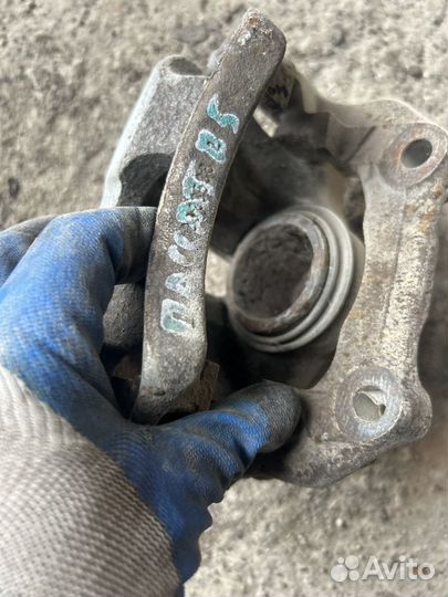 Тормозной суппорт левый passat b5