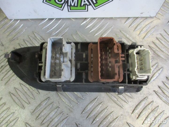 Блок стеклоподъёмников Renault Laguna 2 2002г