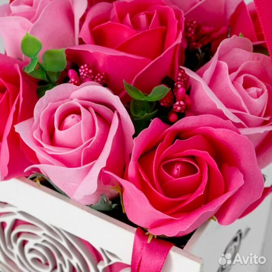 Подарочный Набор Из Мыльных Роз и Аромасвечи