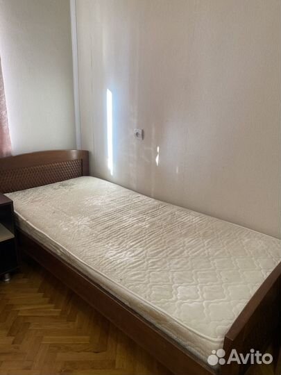 Кровать с матрасом бу