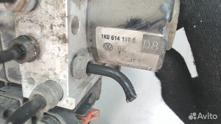 Блок абс, насос Skoda Yeti, 2010