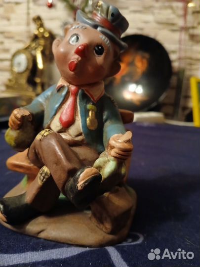 Фигурка интерьерная