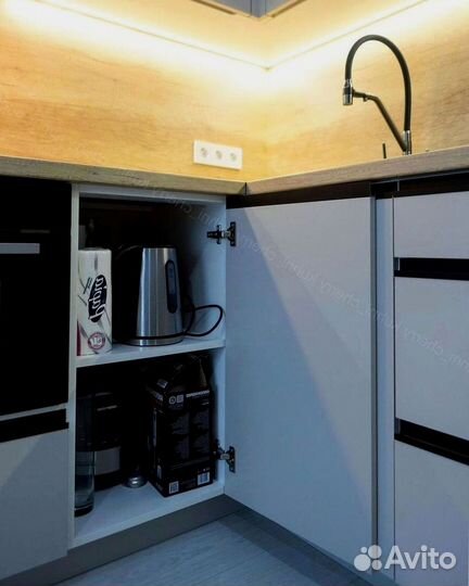 Кухня на заказ. Рассрочка Atheniensis