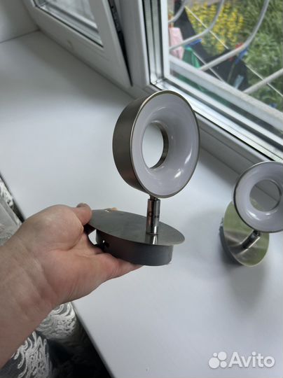 Настенный светильник бра