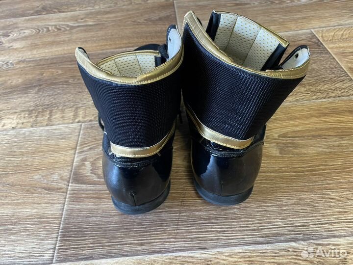 Боксерки Mizuno