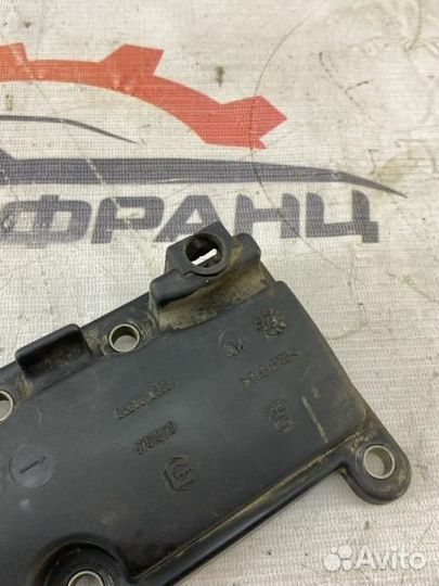 Клапанная крышка Peugeot 307 легковой универсал