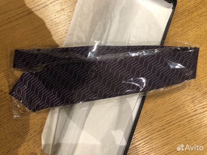 Шелковый галстук Prada