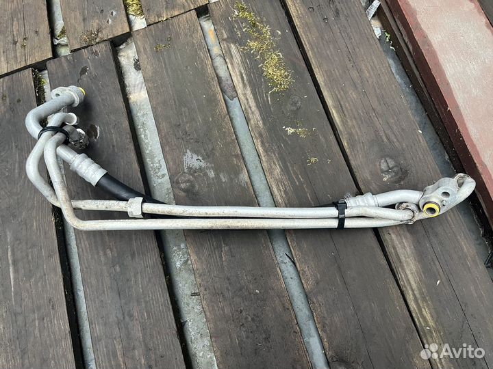 Трубка кондиционера Volkswagen Touareg 2009