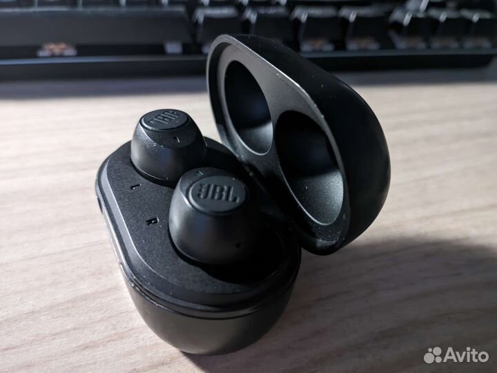 Наушники JBL