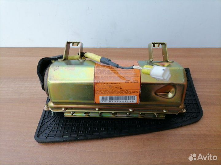 Подушка пассажира Ниссан Альмера Н15 Almera N15