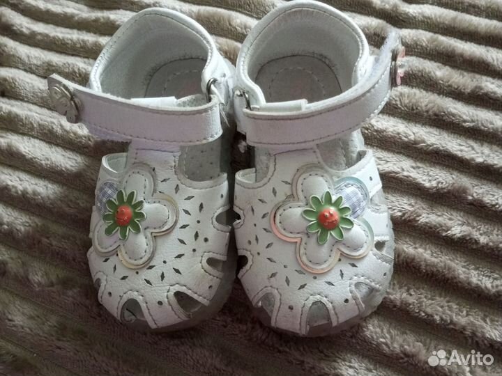 Сандали для девочки