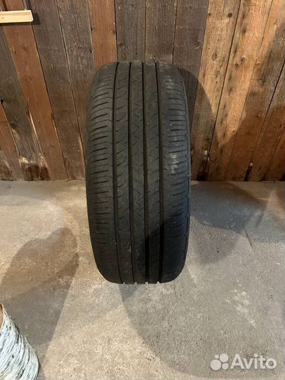 Goodyear EfficientGrip Performance SUV 235/50 R19 99